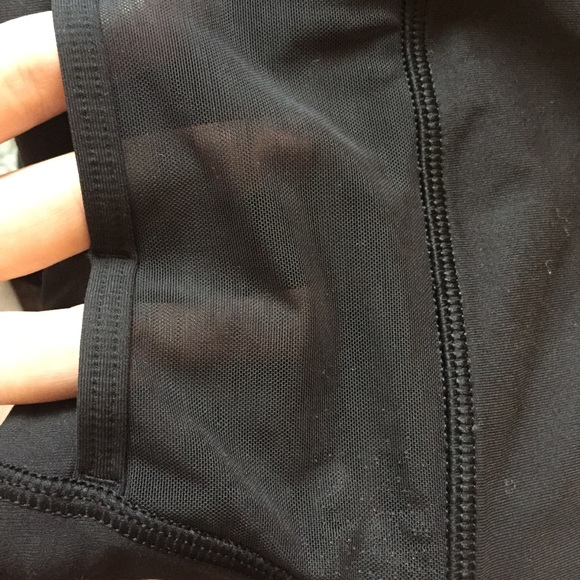 Lululemon Crop Leggings - Picture 7 of 8